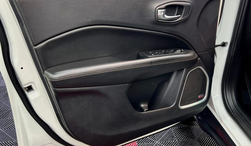 
								Compass Longitude 2.0 Diesel 2017 full									