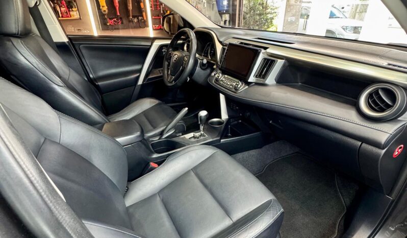 
								RAV4 4×4 AT C/ Teto Solar elétrico 2015 full									