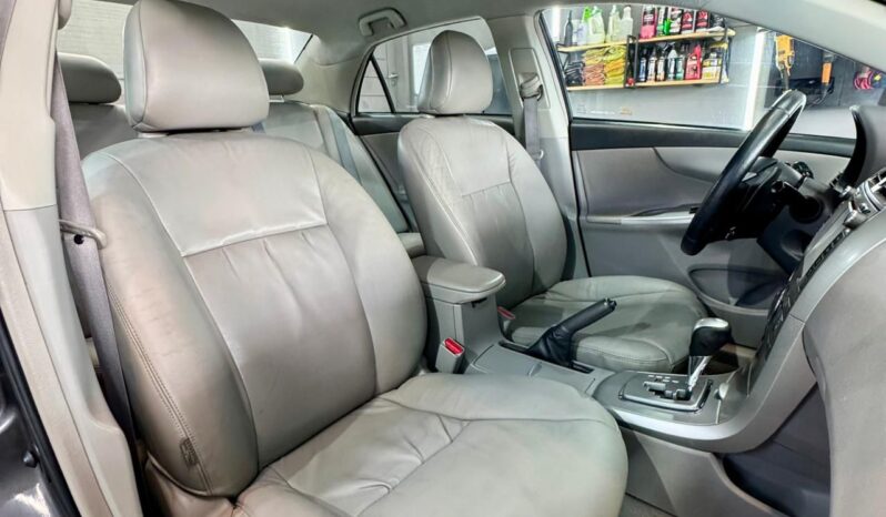 
								Corolla XEI 2.0 AT 4 Pneus zero 2012 full									