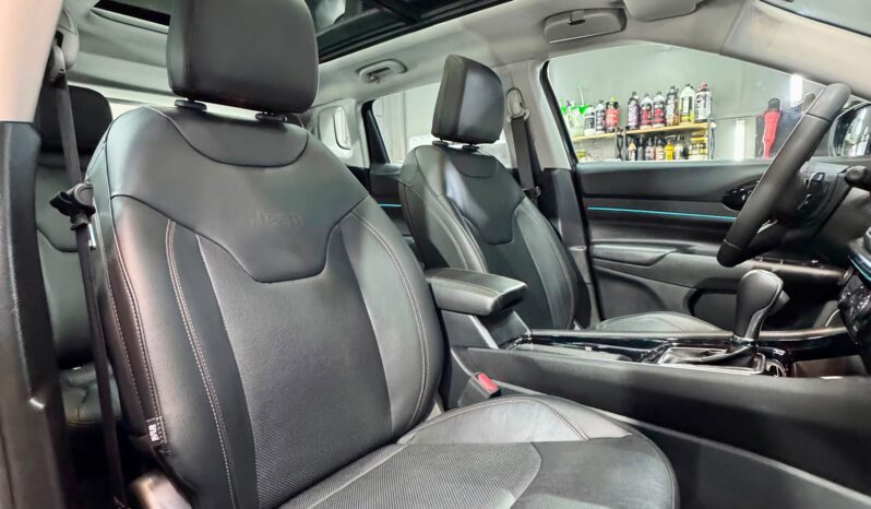 
								➡ Compass Limited 1.3 Flex Turbo Único Dono Pacote High-tech e Teto solar 2023 full									
