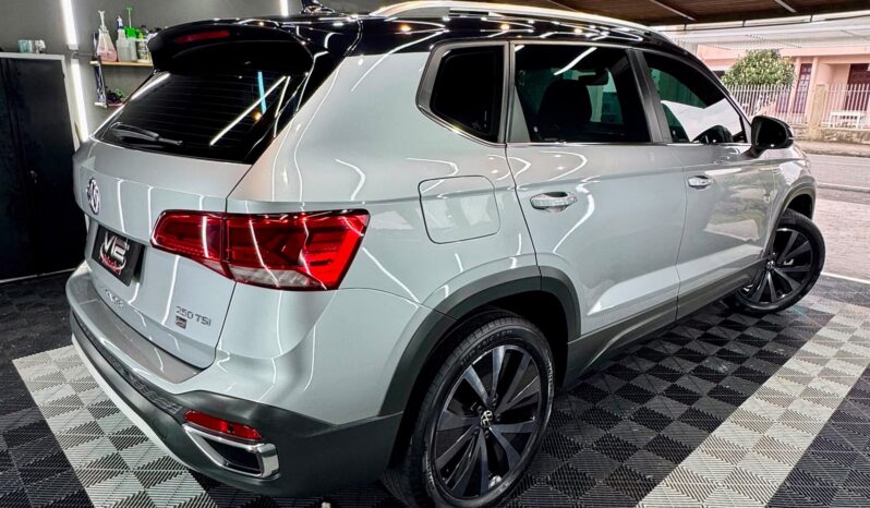 
								Taos Launching Edition 1.4 250 TSI ACC 2022 full									