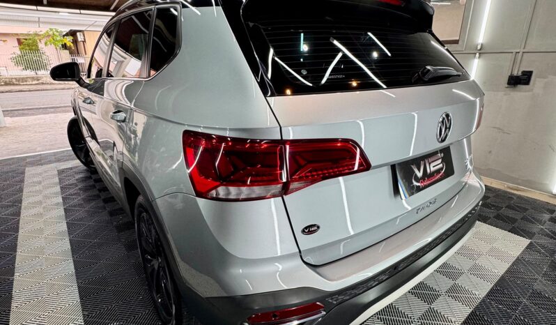 
								Taos Launching Edition 1.4 250 TSI ACC 2022 full									