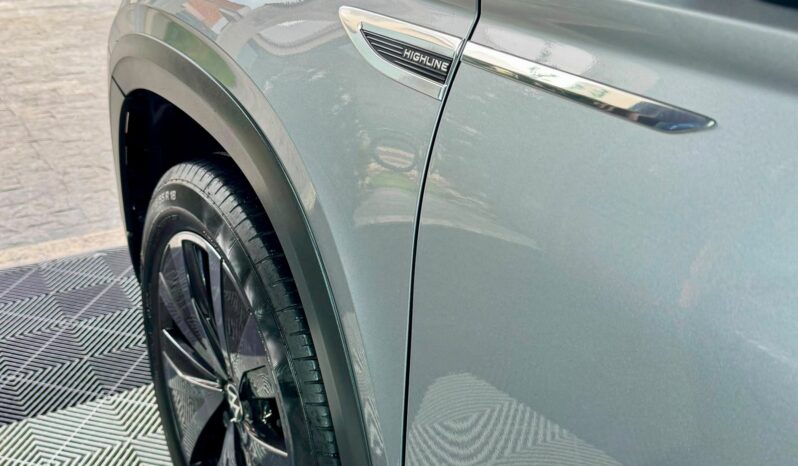 
								Taos Launching Edition 1.4 250 TSI ACC 2022 full									