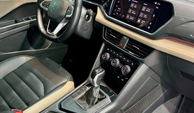 
								Taos Launching Edition 1.4 250 TSI ACC 2022 full									